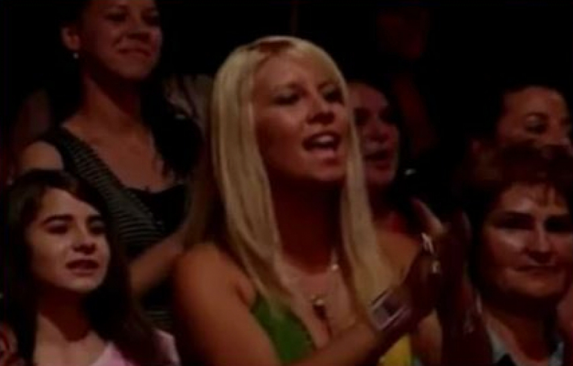 POZNATA VODITELJKA PINKA BILA U ZVEZDAMA GRANDA! Imala je 16 godina, nosila pirsing na pupku i ludela za ovim pevačem