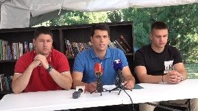 OBRAĆANJE JAVNOSTI STUDENATA KOJI ŽELE DA UČE: Pozivaju na nasilje, najavili napad na naš dom na Vidovdan! (VIDEO)