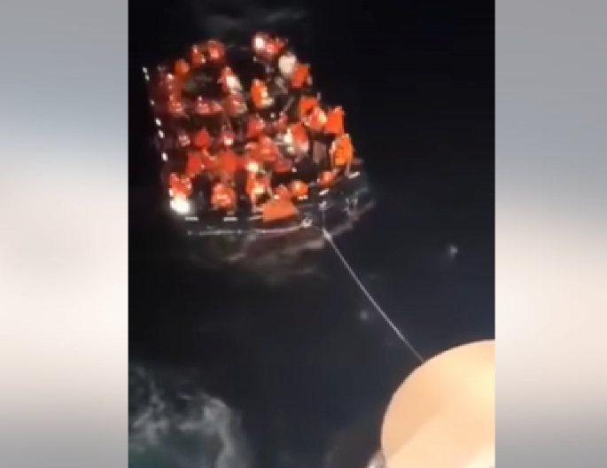 UŽAS KOD ZADRA! Brod krenuo da tone, putnici jedva spasili glave! (VIDEO)