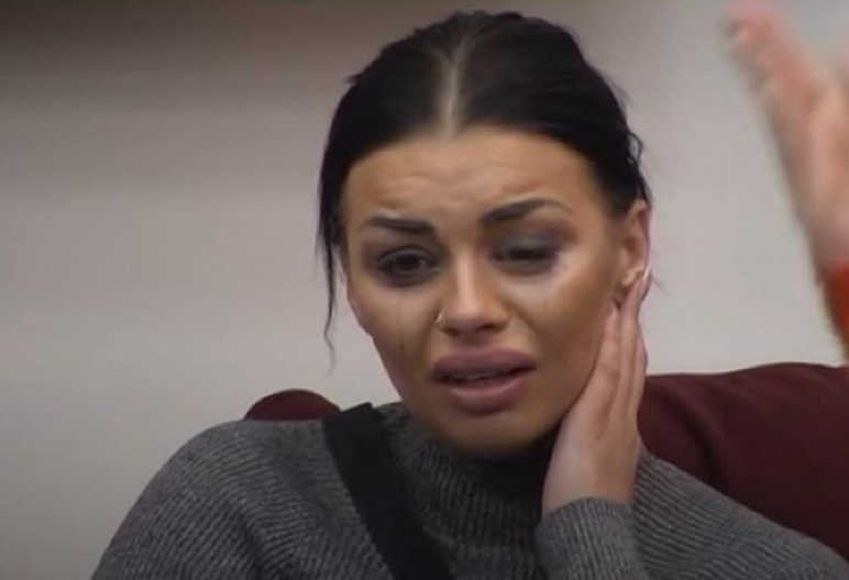 ŽIVU JE SAHRANILI, OSVANULA I BIZARNA UMRLICA Jeziva priča trese region: "Žena nije mrtva"