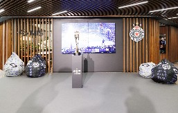 Košarkaši Partizana posetili Poslovni centar NIS-a u Beogradu