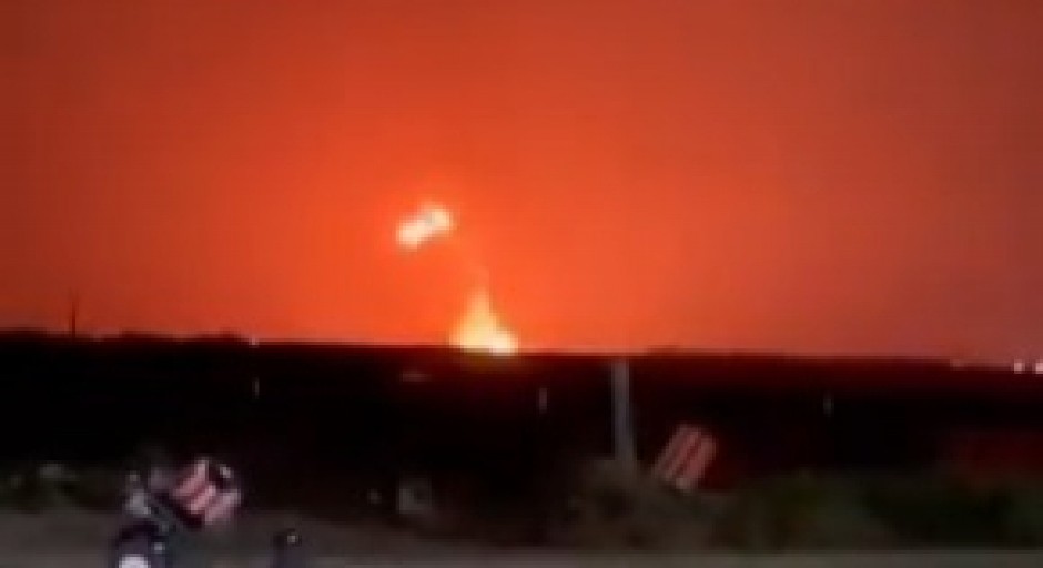 DŽINOVSKA VATRENA LOPTA PRETVORILA NOĆ U DAN Stanovnici Teksasa u panici nakon eksplozije rakete Ilona Maska (VIDEO)