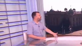 PROFESOR OTKRIO KO VODI BLOKADERE NA FILOZOFSKOM FAKULTETU! "Studira 6 godina a poznat je po tome što je nokautirao starijeg čoveka!"