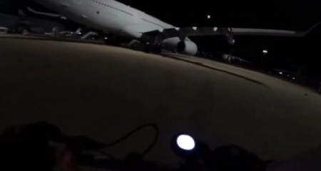 UPALI U VOJNU BAZU I OBOJILI AVIONE Palestinski aktivisti izazvali HAOS u srcu britanske armije