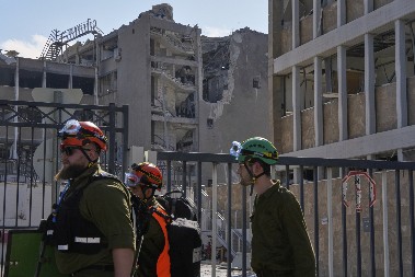 IRANSKE RAKETE ZASULE IZRAEL Jake eksplozije u Jerusalimu i Haifi, povređeni civili, narod u panici beži u skloništa (FOTO/VIDEO)