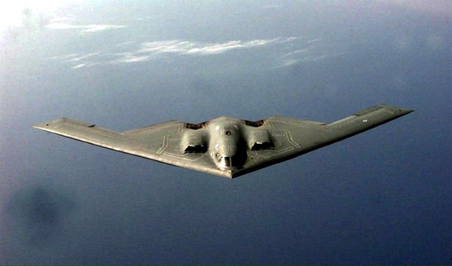 EVO  GDE IDU BOMBARDERI KOJE JE DIGLA AMERIKA Počela tajna misija, istovremeno nestaju tankeri