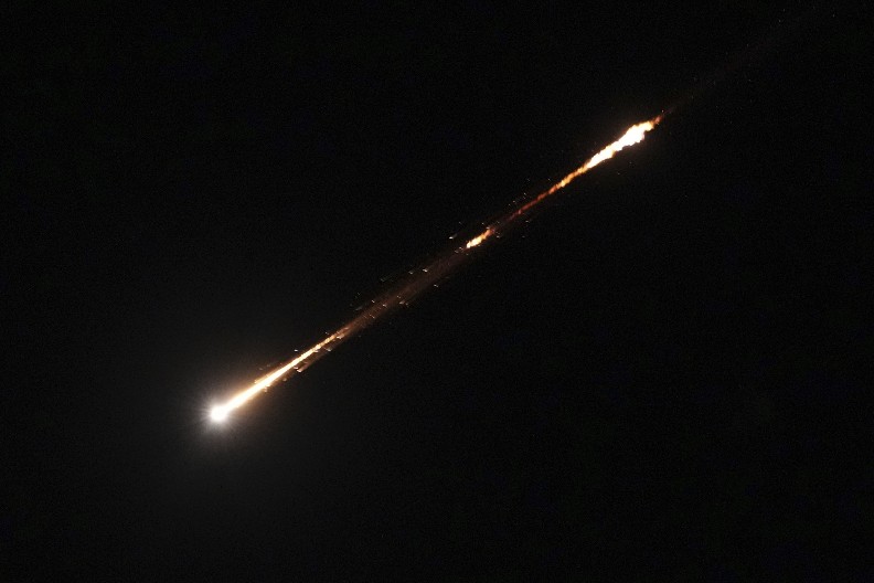 MRAK U IZRAELU Deo zemlje ostao bez struje nakon napada