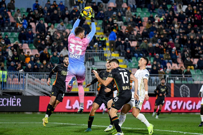 DRUGA OPCIJA NIJE NI POSTOJALA Inter zaradio milione na Filipu Stankoviću