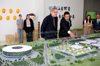 SARADNJA KOJA ČINI BEOGRAD CENTROM SVETA: Potpisan Sporazum o partnerstvu Privredne komore Srbije i EXPO 2027