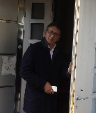 ŽIKI JAKŠIĆU U BOLNICI ODUZET TELEFON Pevač zbog njega stigao iz Nemačke, zabrinut za stanje voditelja!