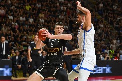 CRNO-BELI PREKINULI POST Partizan šampion Srbije posle 11 godina