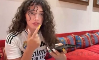 POTPUNI HAOS Albanska lepotica raskrinkala fudbalere