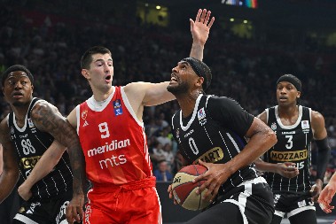 ZAUVEK ĆU PAMTITI TITULE Centar se emotivnim rečima oprostio od Partizana (FOTO)