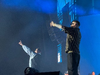 ŽURKA SE NASTAVLJA! Korona i Rimski oduševili publiku (VIDEO)