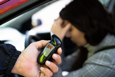 USVOJILI SU NOVI ZAKON Ko vozi pijan, biće deportovan