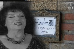 "SRCE  MI JE STALO U TRENUTKU KAD SAM UŠLA U KAPELU" Pevačica na sahrani Žiže Stojanović ostala skamenjena od prizora