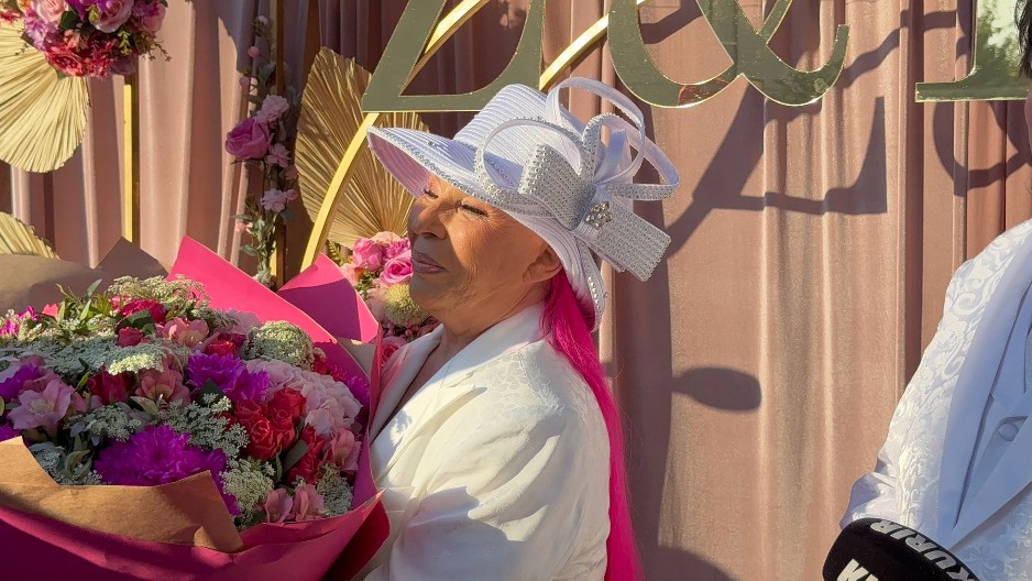 SUZE ZORICE BRUNCLIK NA SVADBI U KRNJAČI NIKO NIJE VIDEO Pevačica plakala zbog ovoga, utehe nije bilo