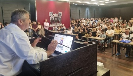 VRAČAR SLAVI ZNANJE Nagrade za najbolje učenike (FOTO)