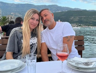 ISPLIVAO SNIMAK VESNE I ĐOLETA  Evo u kakvim su odnosima nakon što je pevačica rekla da je Slađa varala densera u braku