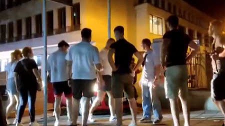 KRŠENJE ČLANOVA USTAVA SVAKOGA DANA! Blokaderi uzurpiraju prava miliona građana