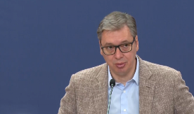 "ZAHTEVAM ODGOVORNOST" VUČIĆ OSUDIO BRUTALNE NAPADE I PRETNJE BLOKADERA NA NOVINARKU: Ovakvi ljudi ne zaslužuju nista, sem ljudskog prezira!  (VIDEO)