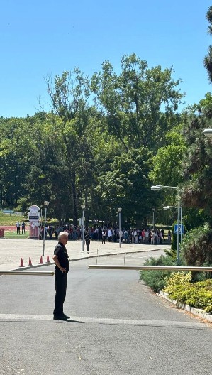 Evo koliko studenata FON-a čeka na polaganje ispita iz matematike! (FOTO)