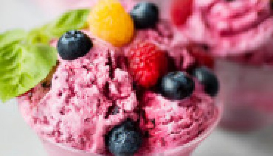 DOMAĆI SLADOLED OD BOROVNICA Treba vam samo 3 sastojaka, a bolji skoro niste jeli