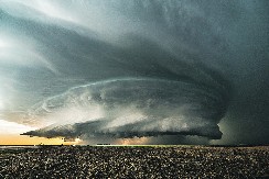 NEVREME STIŽE BRŽE NEGO ŠTO SMO SE NADALI Kreće miks superćelija, ovaj deo Srbije prvi na udaru