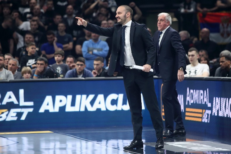 ŠOK ZA CRNO-BELE Partizan ostaje bez trenera