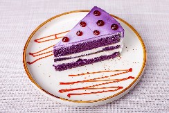 LAVANDA TORTA SA BOROVNICAMA Očaravajuća, preukusna i izdašna, a nema paljenja rerne