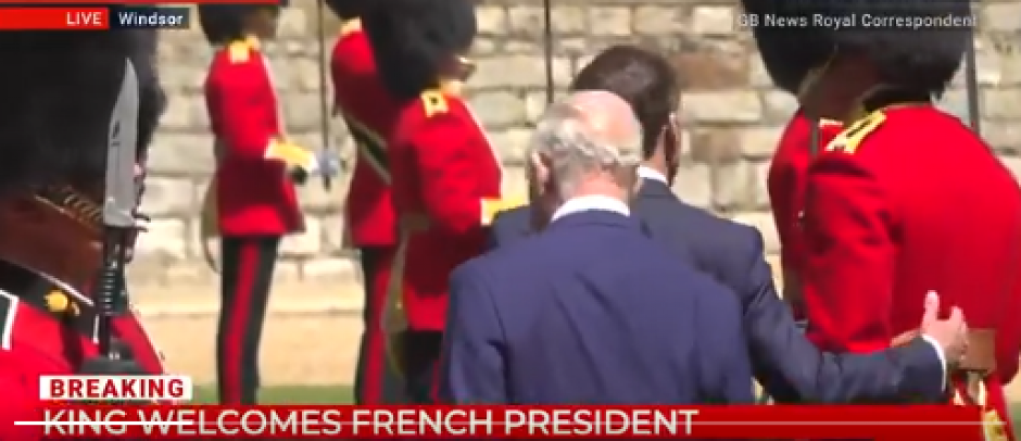 MAKRON NAPRAVIO JOŠ JEDAN GAF I TO PRED KRALJEM ČARLSOM Intrenet eksplodirao! (VIDEO)