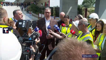 "USKORO SE VIDIMO U NOVOM SADU" Vučić poručio građanima: Dolazimo da pokažemo da grad pripada svima i da ne mogu da ga otmu