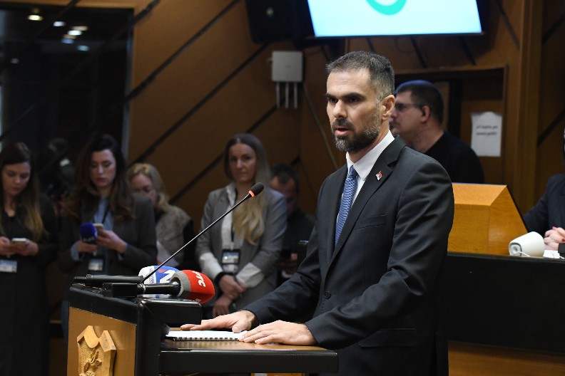 "PREDSEDNIK VUČIĆ JE UVEK DOBRODOŠAO U NOVI SAD!" Gradonačelnik Mićin ogovorio hejterima: "Nema potrebe za nervozom bio je i doći će opet"