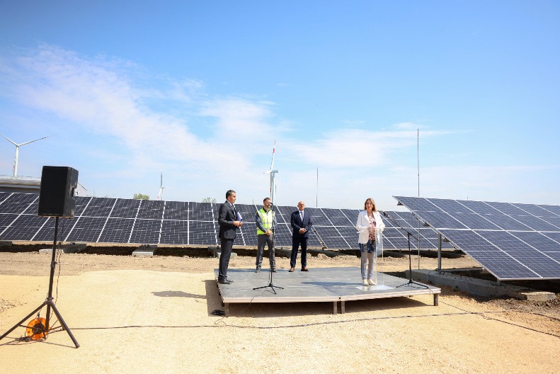 U KOSTOLCU PUŠTENA U PROBNI RAD SOLARNA ELEKTRANA ''PETKA''! U avgustu se očekuje priključenje na mrežu