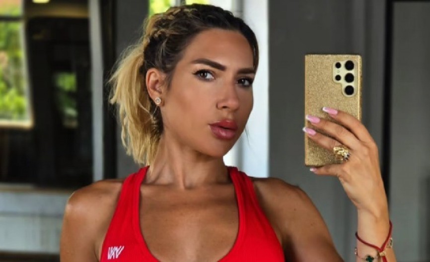 "ČISTOKRVNA LAVICA SA ŠKORPIONSKIM POGLEDOM" Jovana Jeremić se skinula, go stomak i iscepani šorts u teretani, svi gledaju samo jedno (FOTO)