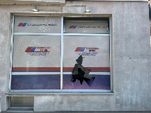 VANDALSKI NAPAD NA PROSTORIJE SNS U ŠAPCU "Potpuno je jasno da iza toga stoje blokaderi i opozicija" (FOTO)