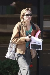 POZNATA GLUMICA ZAVRIŠLA U BOLNICI ZBOG PREUSKIH HELANKI Da li je ovo moguće? Lekari ostali šokirani!