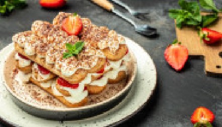 VANILA TIRAMISU BUDI SVA ČULA Još kremastiji od originala, a po ukusu mu nema ravnog!