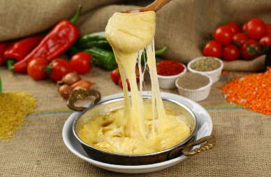 BELMUŽ Pravi se od samo 2 sastojka, liči na kačamak i ima zanimljivu priču oko imena