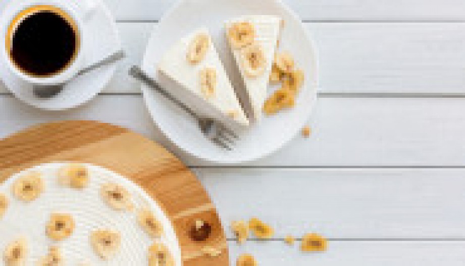 KOLAČ S BANANAMA MEKAN KAO DUŠA Uspeva svima, a ukusa koji govori više od 1000 jezika