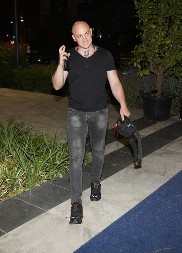 "ČUJEM DA JE KOLEGAMA LOŠE" Desingerica raskrinkao pravu istinu o pevačima i prevari supruge