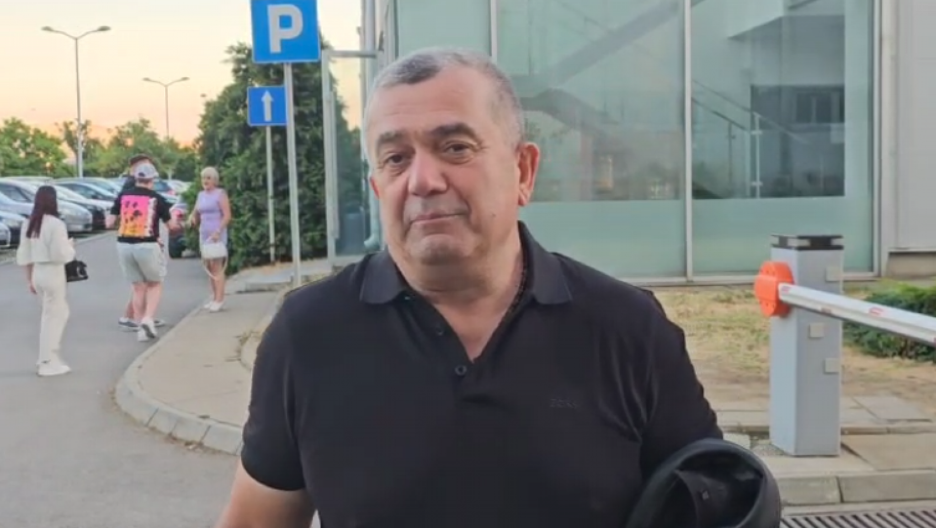 VELIŠA ĐURIŠIĆ STIGAO U ŠIMANOVCE! Nakon mnogih svađa Anđele i Gastoza evo šta misli o ćerkinoj vezi sa Marinkovićem (VIDEO)