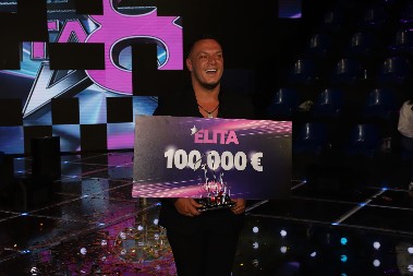 OVO JE PRVA STVAR KOJU JE URADIO ODMAH NAKON PROGLAŠENJA POBEDE! Gastoz šokirao potezom, ona ostala nema kada je ugledala scenu! (VIDEO)