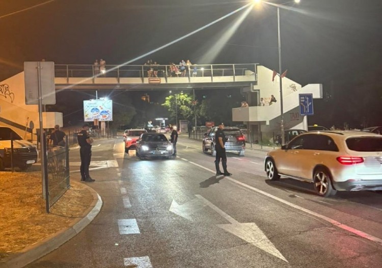 POLICIJA U AKCIJI Kriminalne grupe u fokusu: Sinoć kontrolisano više od 2.000 osoba, 16 uhapšeno…