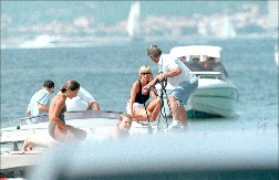 KAO DA JE PREDOSETILA SVOJU SMRT  Jedan detalj sa poslednjeg putovanja princeze Dajane niko nije primetio