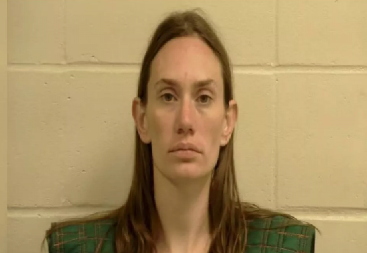 "DEMONI SU ME NATERALI" Majka optužena za pokušaj ubistva sina