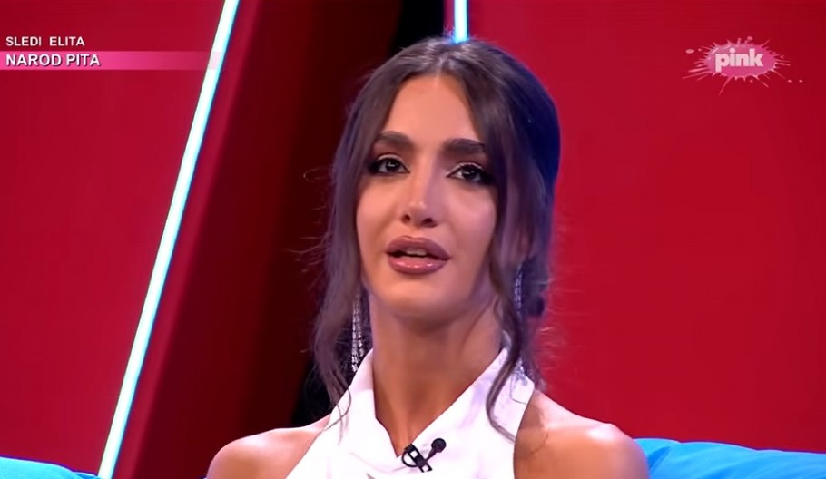 NOVE KOREKCIJE NA LICU SU TU! Anđela Đuričić izašla sa 50.000 evra iz kuće, pa odmah otišla kod plastičara i dala ogromnu sumu novca