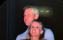 SKANDAL ŠIROKIH RAZMERA Kako su direktor i njegova ljubavnica proslavili jednu dosadnu firmu