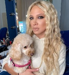 EVO KADA MILICA TODOROVIĆ PRAVI SVADBU Pevačica nakon vesti o trudnoći donela konačnu odluku