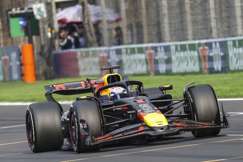 DRAMA U POSLEDNJEM KRUGU Treća sreća za Ferstapena ove sezone